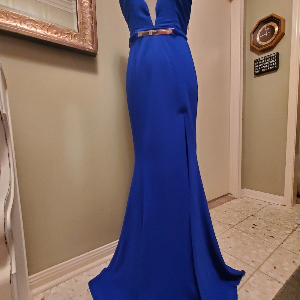 Dress - Picture 5 of 16